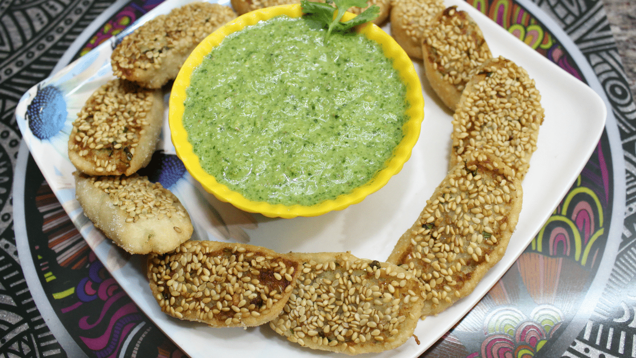 Crunchy & Crispy Fast Snack Farali Bhakarwadi Recipe